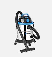 Aspirapolvere umido/secco blu e nero con contenitore grande, ruote e accessori multipli. Le caratteristiche includono un tubo lungo e un cavo
