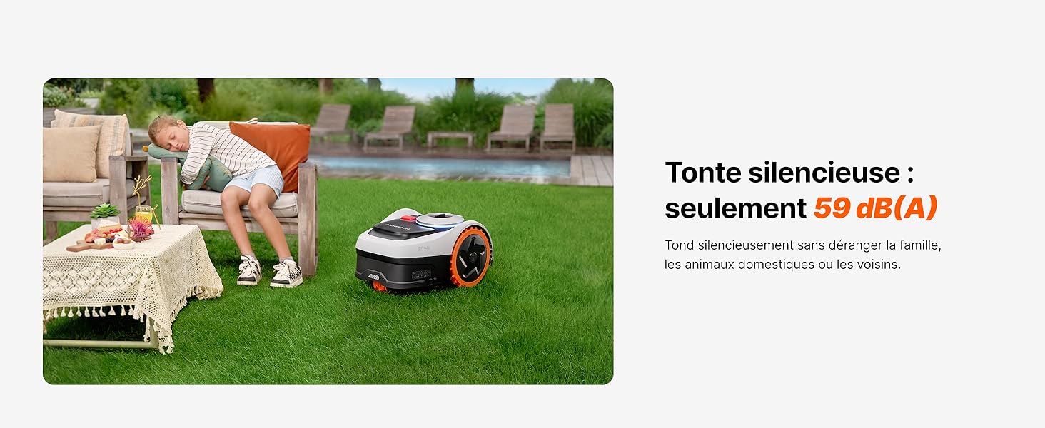 Le texte se lit comme suit : « Tonte silencieuse : seulement 60 dB (A) ». Scène extérieure montrant une tondeuse à gazon robotisée en fonctionnement sur l'herbe avec une personne en arrière-plan.