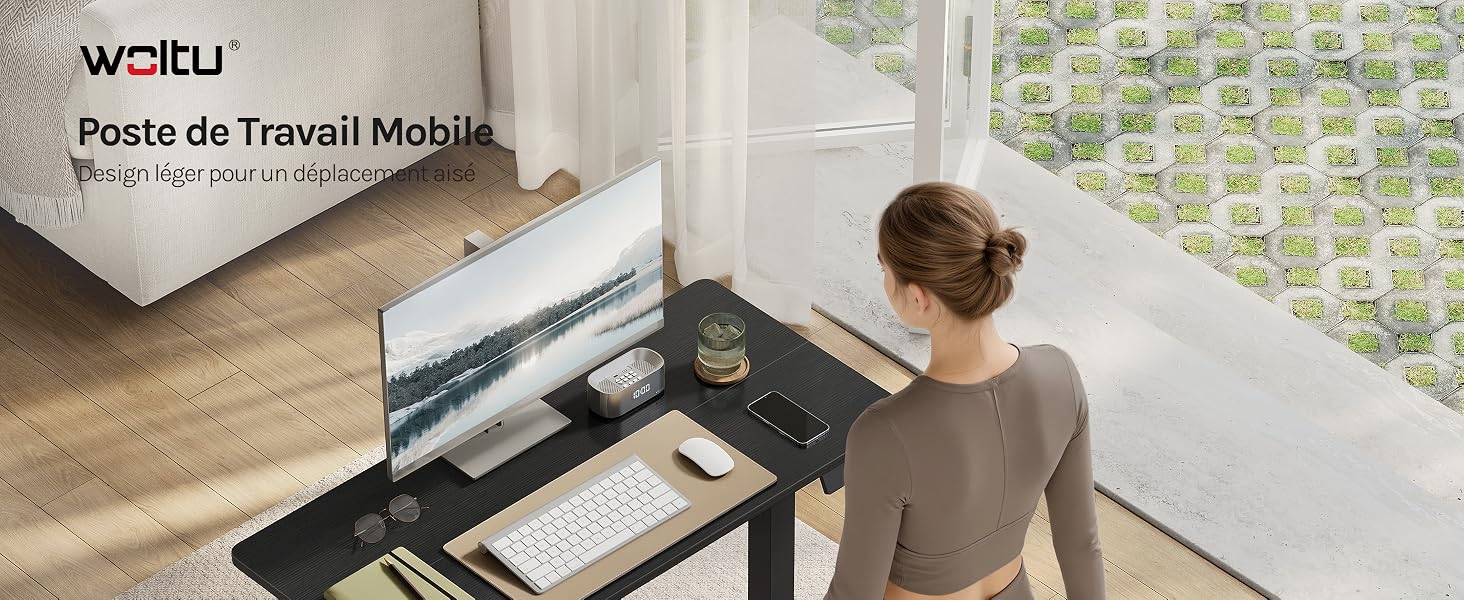 Série de photos de style de vie montrant des personnes utilisant des appareils numériques et travaillant à domicile.