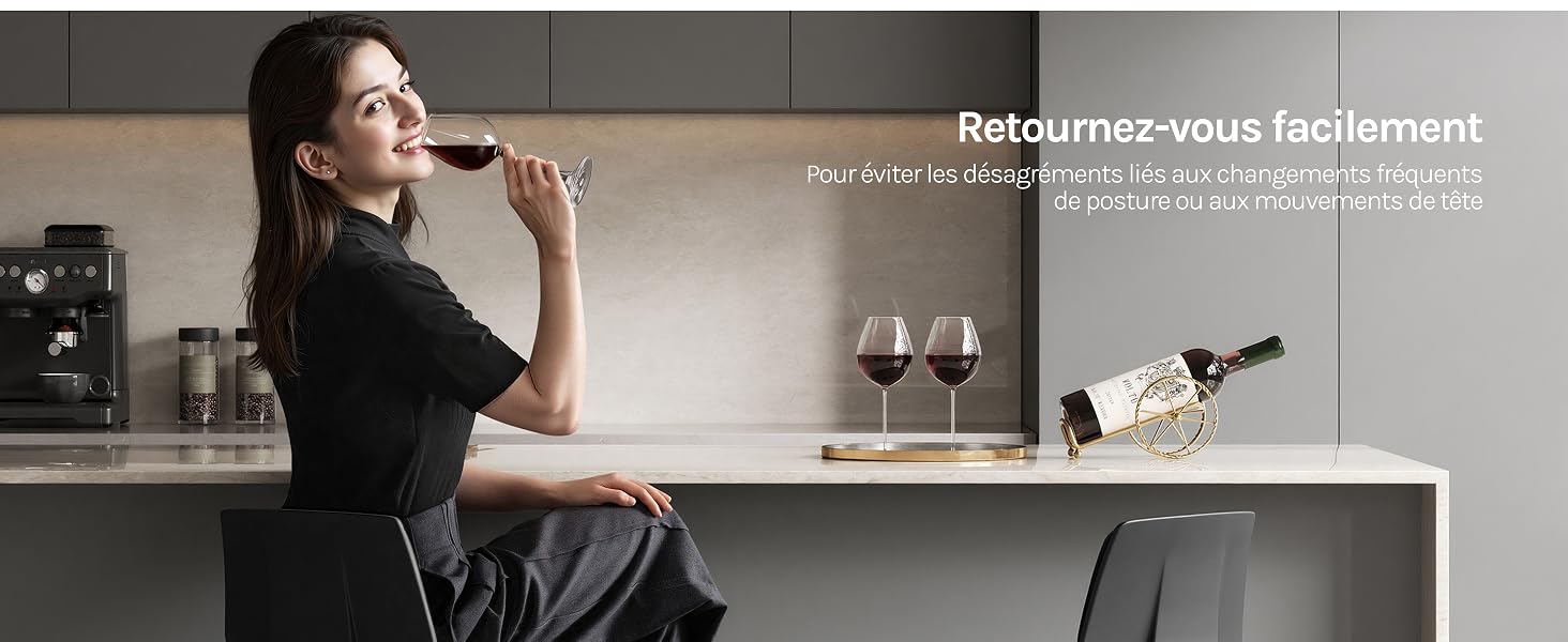 Le texte indique « Retournez-vous facilement ». Intérieur de cuisine moderne avec verres à vin et décor minimaliste.