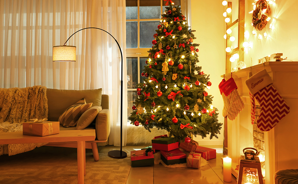 Weihnachtsbaum in einem Wohnzimmer