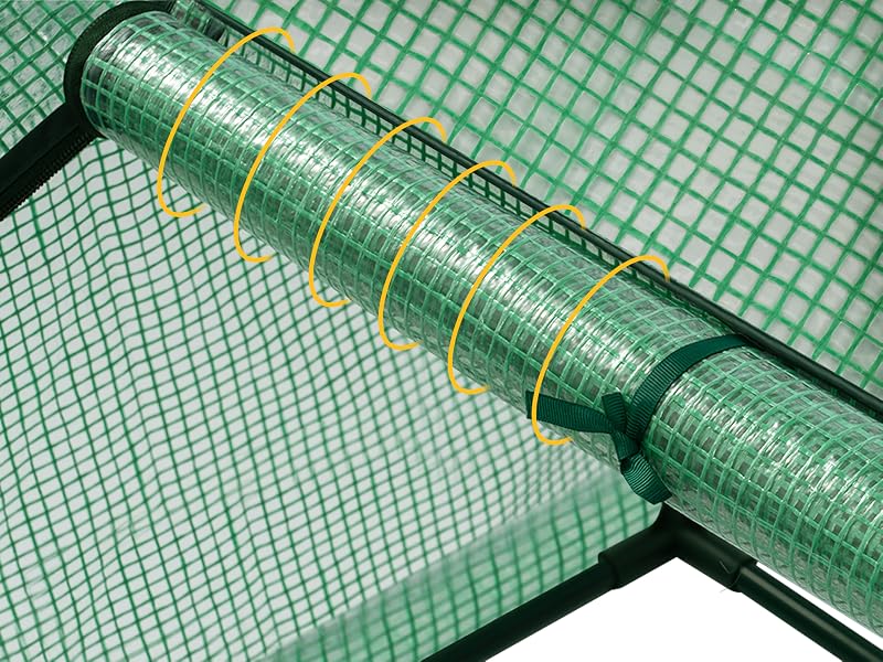 un primo piano di una rete verde con linee gialle.