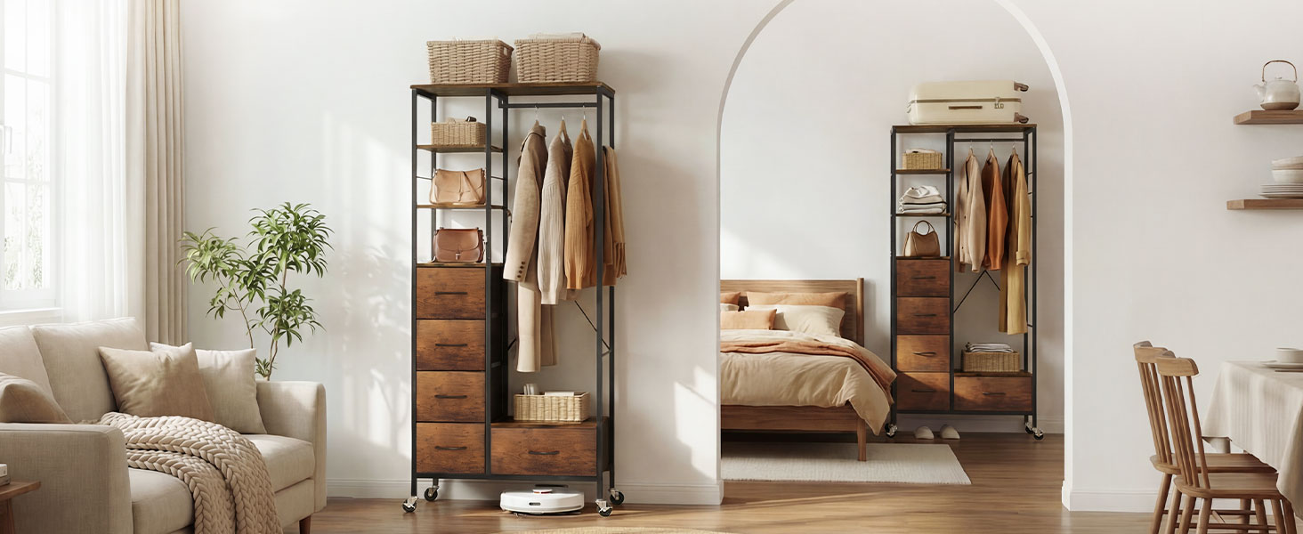 Vitrine de design d'intérieur présentant des meubles en bois et une décoration dans des tons chauds et naturels. Plusieurs vues de pièces montrant des espaces de vie au style harmonieux.