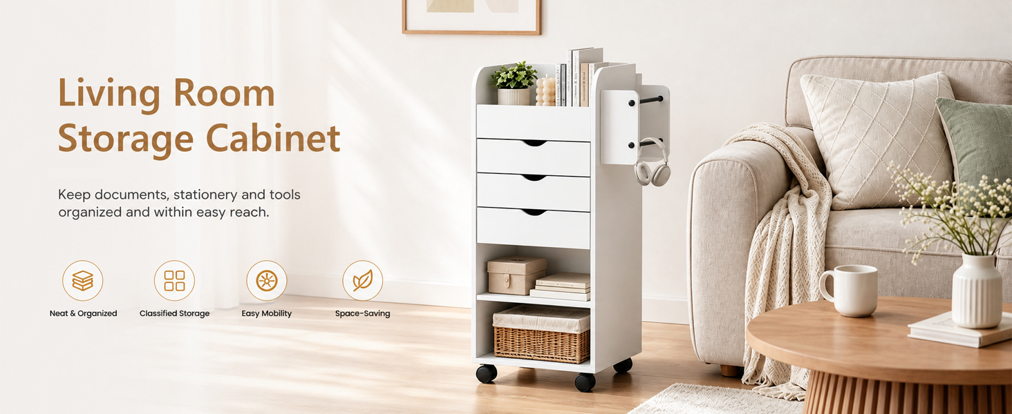Le texte indique « Armoire de rangement du salon ». Meubles de rangement modernes avec tiroirs blancs et étagères ouvertes, décorés avec des paniers décoratifs, des plantes et des accessoires pour la maison dans un décor intérieur minimaliste.