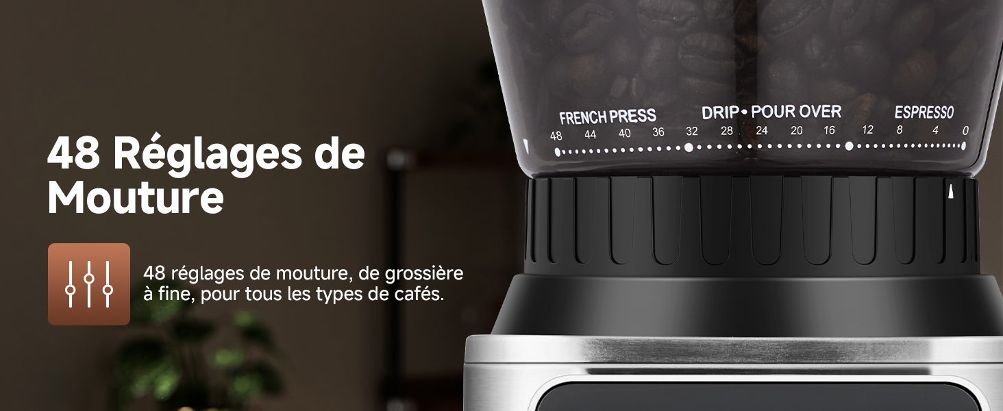Gros plan du cadran de réglage d'un moulin à café, montrant 48 réglages de mouture, de la cafetière à piston à l'espresso. L'appareil est doté d'une base argentée et d'une partie supérieure noire.