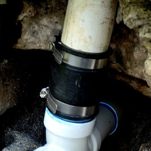 2PCS Flexible PVC Pipe Couplings