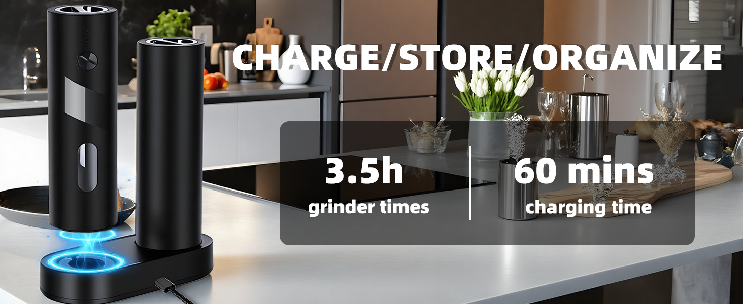 Der Text lautet « CHARGE/STORE/ORGANIZE » und « 3,5 Stunden 60 Minuten „Bildserie, die das Beladen elektronischer Geräte und die Konfiguration der Organisation mit dunkel gefärbten Komponenten zeigt.