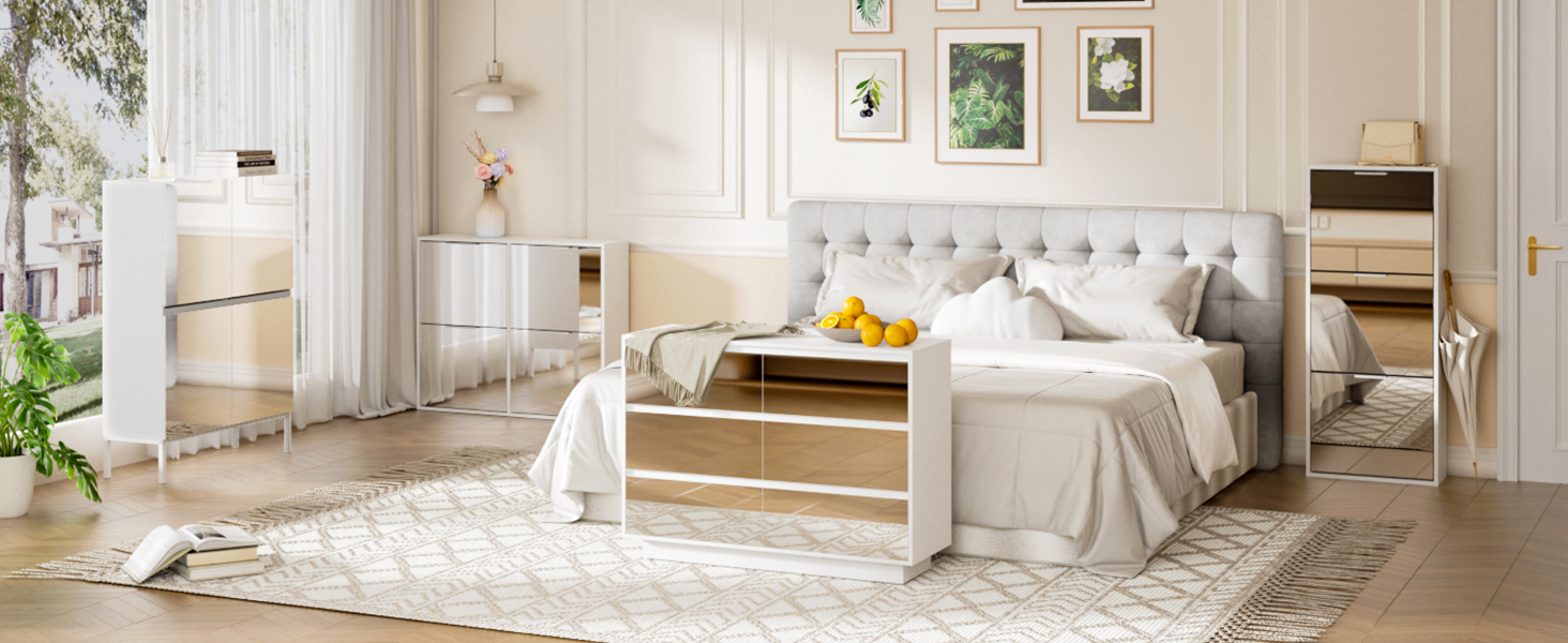 Intérieur de chambre blanc moderne avec tête de lit capitonnée