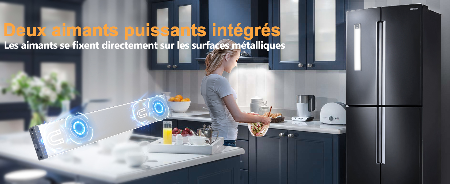 Cuisine moderne avec personne au comptoir. La superposition montre des objets magnétiques flottants, ce qui suggère des aimants intégrés dans les surfaces de cuisine.
