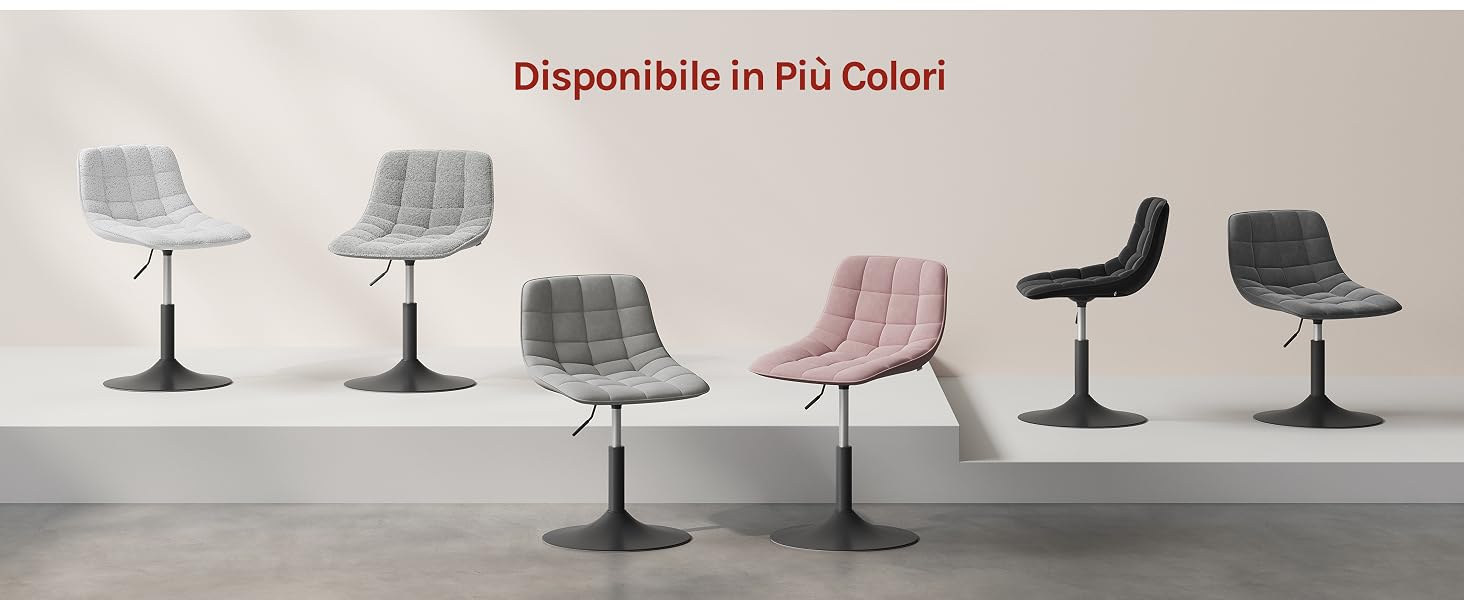 Il testo recita «Disponibile in Più Colori». Espositore di sedie girevoli moderne in diversi colori tra cui grigio, rosa e nero, disposte in fila su sfondo neutro.