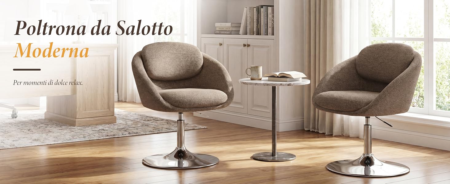 Il testo recita «Poltrona da Salotto» e «Moderna». Due poltrone girevoli contemporanee con rivestimento curvo color tortora, basi a piedistallo in metallo e piccolo tavolino rotondo in mezzo in un salotto moderno.