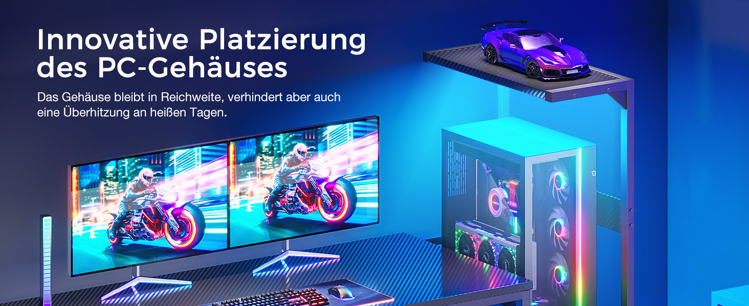 Der Text lautet 'des PC-Gehäuses'. Blau beleuchtetes Computer-Setup, das eine Spiel- oder Workstation-Umgebung aus mehreren Blickwinkeln mit LED-Beleuchtung zeigt.