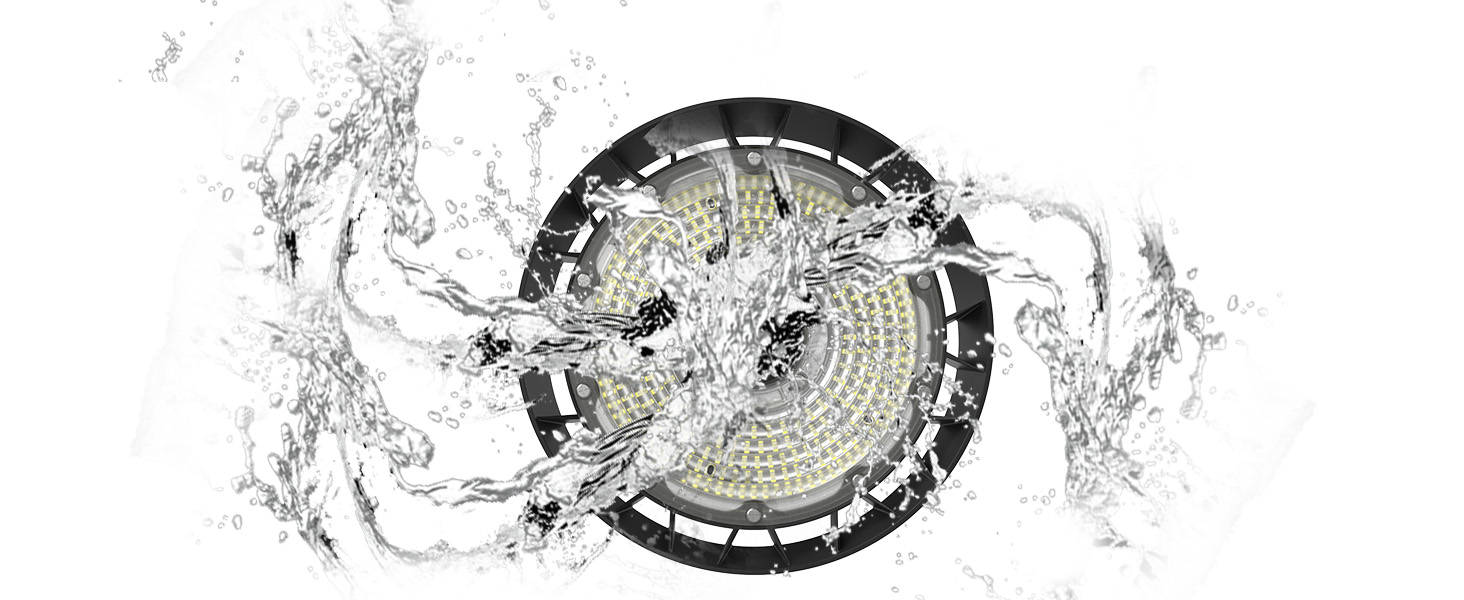 Kreisförmiges Gerät mit mehreren Klingen, umgeben von einem dynamischen Wasserspritzereffekt, was auf einen schnellen oder leistungsstarken Wassermechanismus hindeutet.