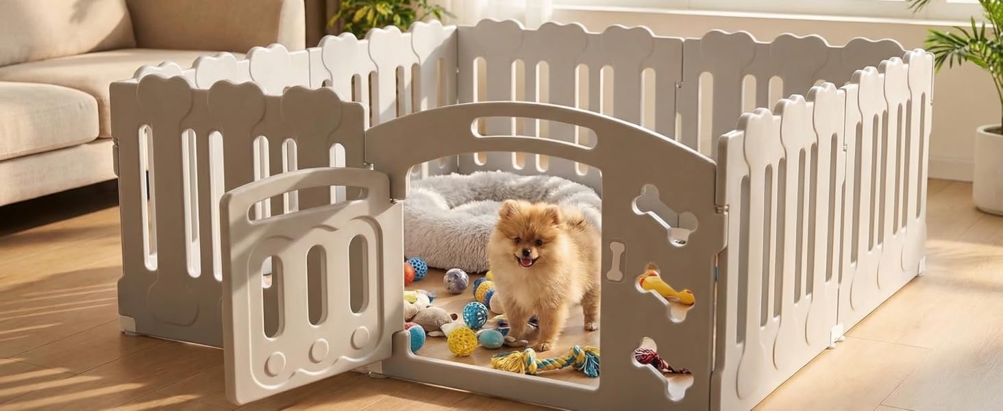 Clôture à piquets blanche présentée sous plusieurs angles, avec une finition blanche épurée et un design traditionnel. Golden Retriever visible sur un panneau.