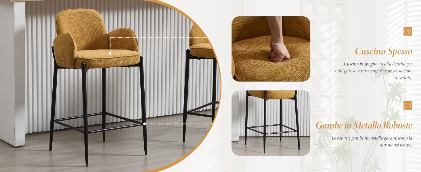 Il testo indica «Spazio personalizzato». Sgabello da bar moderno con rivestimento testurizzato dorato/senape e gambe con struttura in metallo nero. Viste multiple che mostrano i dettagli del sedile e lo sgabello completo.