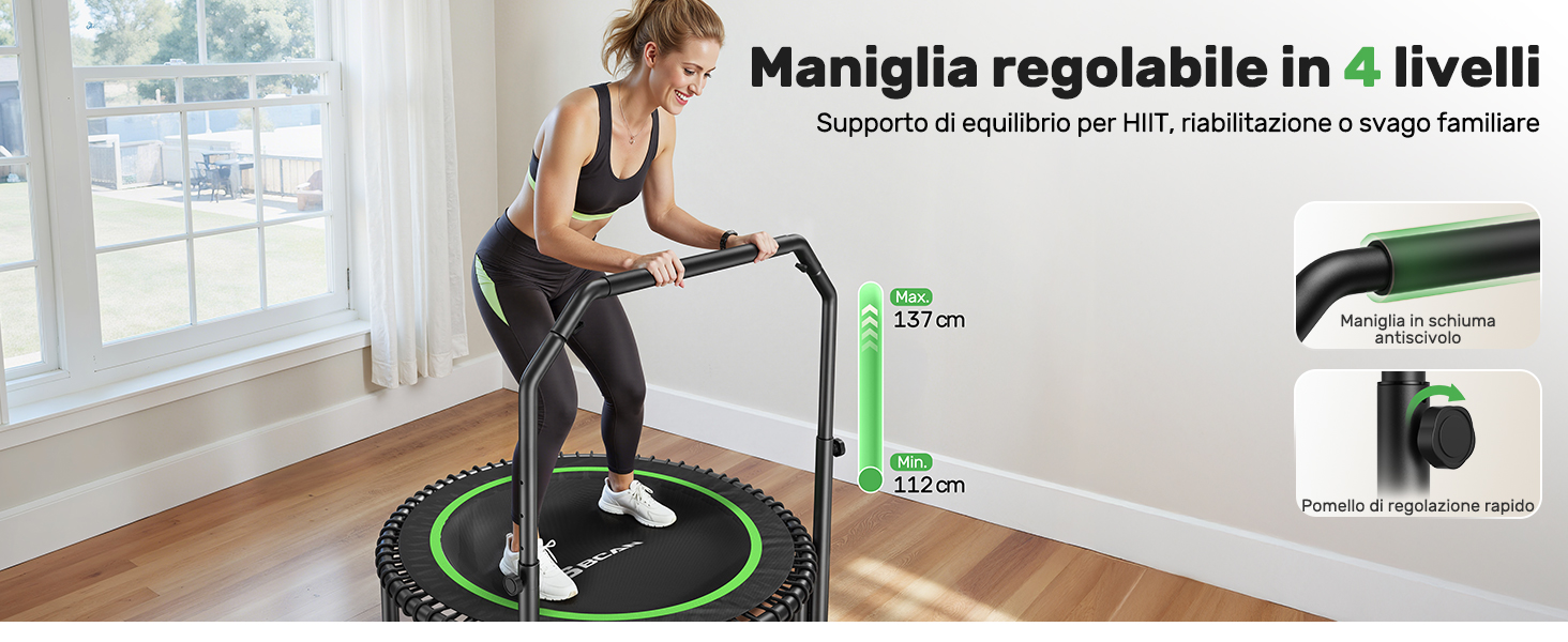 Sequenza che mostra l'aspirapolvere robotico circolare verde che opera in diverse impostazioni domestiche, navigando tra mobili e pavimenti.