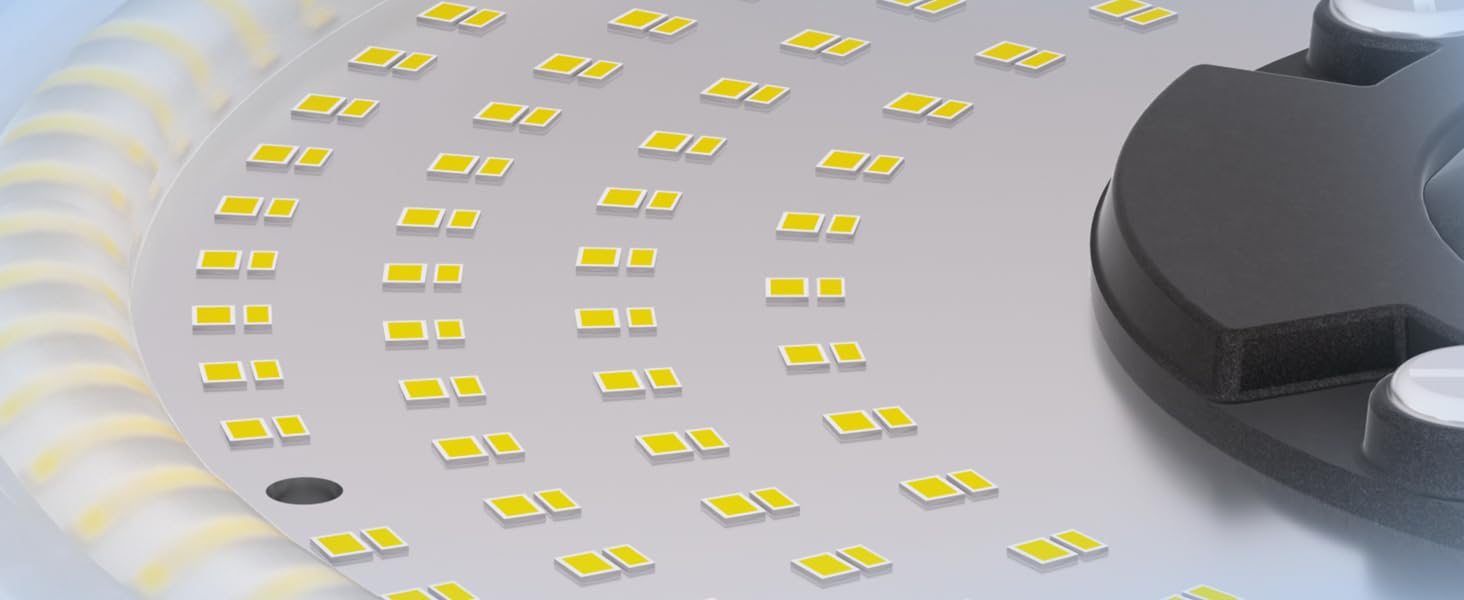 Nahaufnahme einer kreisförmigen LED-Lichtanordnung, die mehrere gelbe LED-Quadrate zeigt, die in konzentrischen Mustern mit sichtbarer Lichtstreuung angeordnet