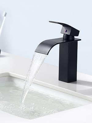 robinet de lavabo salle de bain