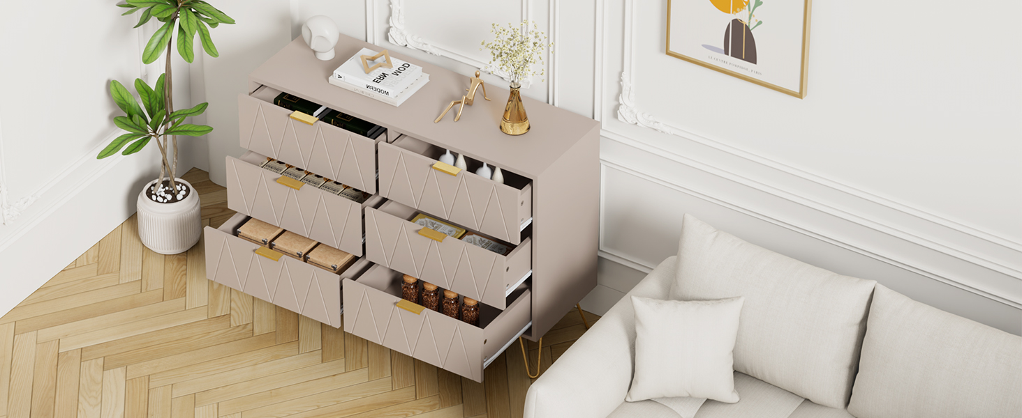 Images de design d'intérieur moderne montrant des espaces de vie beiges et blancs avec un mobilier minimaliste et un éclairage naturel.