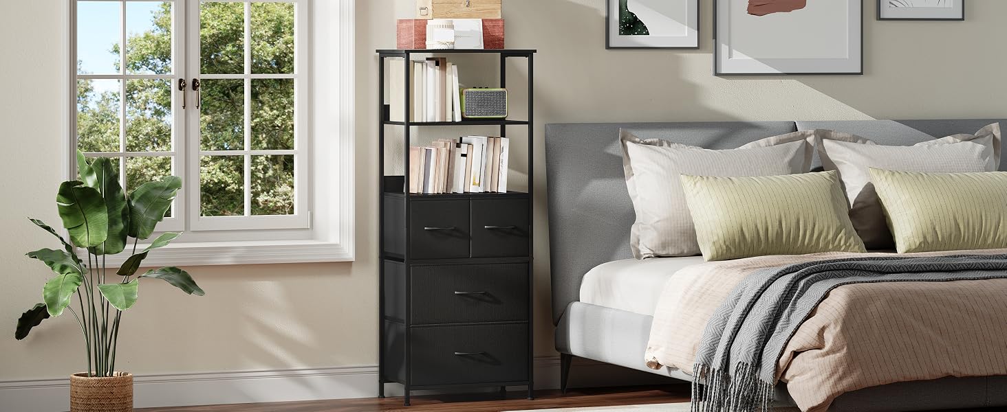 Scènes d'intérieur de chambre modernes présentant un design minimaliste avec de la lumière naturelle, des couleurs neutres, des plantes en pot et des meubles contemporains.