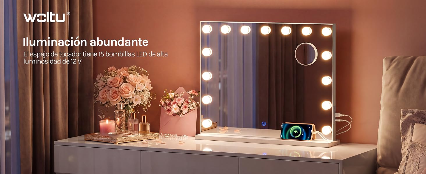 El texto dice «WIDU» y «Das Schönste zuhause» y cuenta con un espejo de tocador de sobremesa con bombillas LED que iluminan el perímetro, colocado en el dormitorio con elementos decorativos.