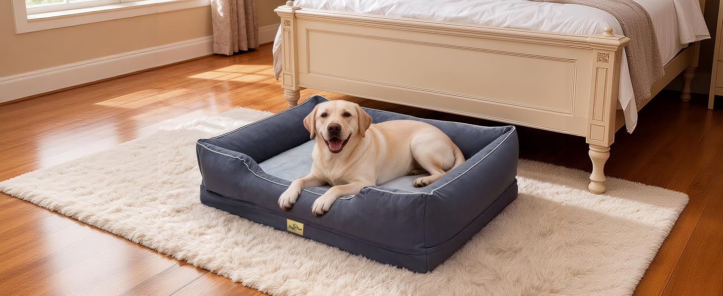 Serie di immagini che mostrano una grande cuccia per animali domestici su un tappeto, che ne dimostra l'uso con un cane che riposa nel letto imbottito.