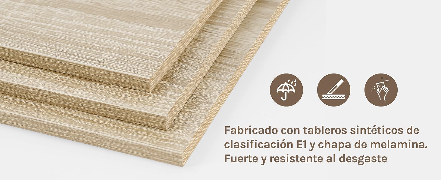 Tablas o paneles de madera de colores claros apilados con textura de grano visible. Tres iconos indican las propiedades: resistencia, ángulo y durabilidad. El texto en español describe la construcción de tablas sintéticas.