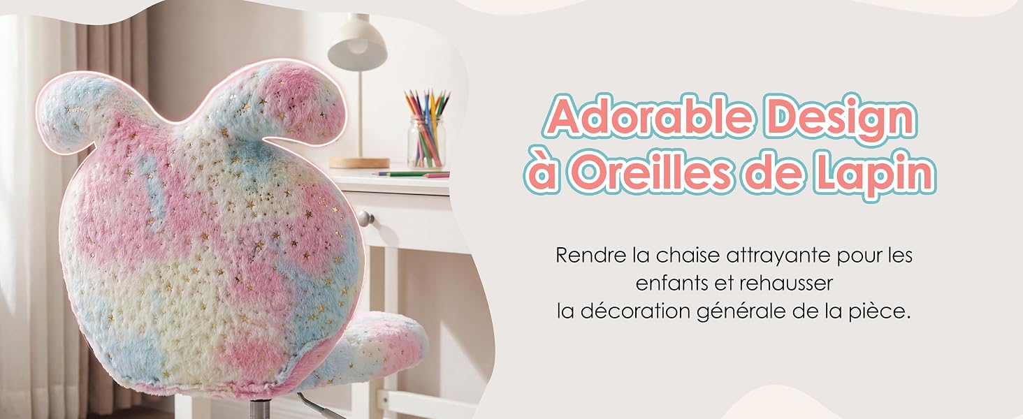 Le texte indique « Design adorable ». Objet décoratif rose en forme de cœur avec des motifs floraux pastel présentés sous plusieurs angles dans le décor de la chambre à coucher.