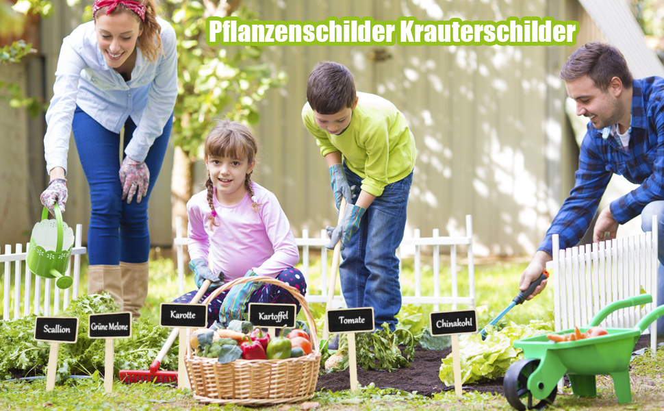 Scène de jardinage familial avec enfants et adultes. Le texte « Pflanzenschilder Krauterschilder » est visible. Outils de jardinage et étiquettes pour plantes montrés en cours d'utilisation.