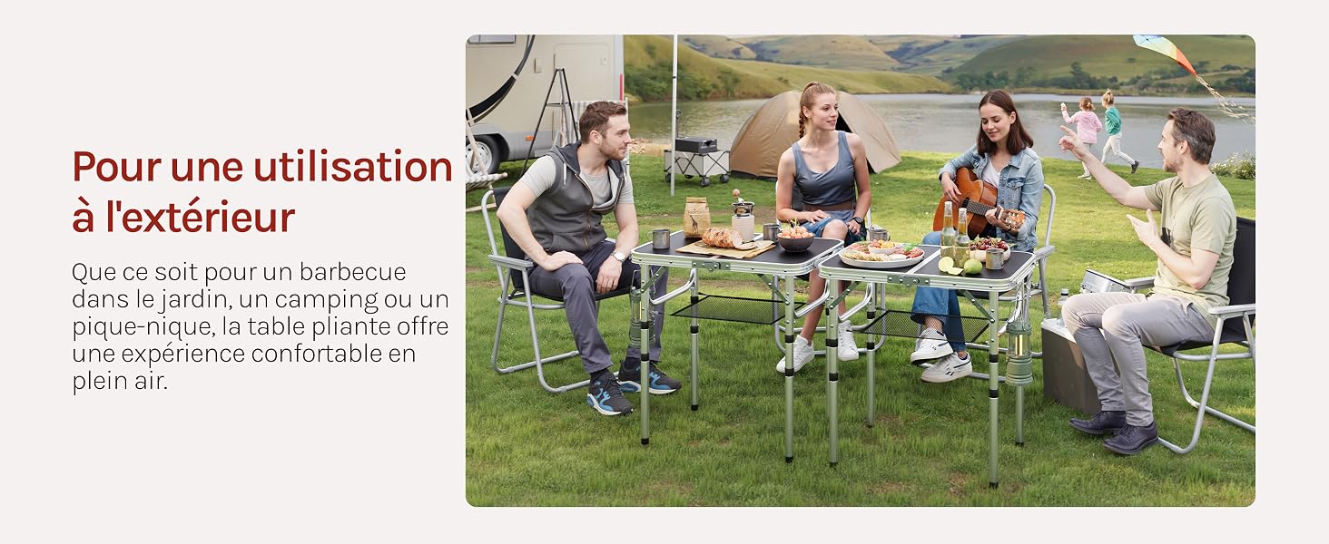 Le texte se lit comme suit : « Pour une utilisation à l'extérieur ». Groupe de personnes en train d'utiliser un équipement d'exercice en plein air sur une pelouse.