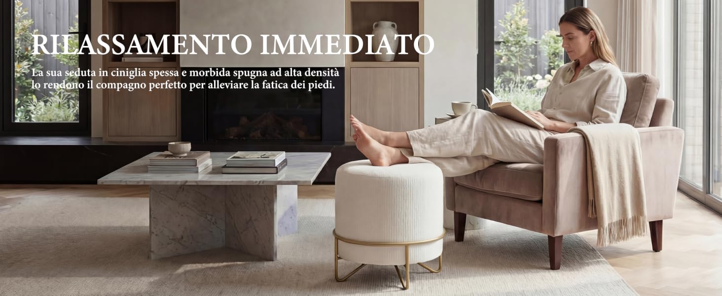 Il testo recita «RIASSAMENTO IMMEDIATO». Interno del soggiorno con tavolino in vetro e poltrona imbottita in toni neutri.