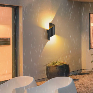 Wandleuchte, wasserdichte IP65-Wandleuchte aus Aluminium mit Spiralform für Bar, Flur, Eingang, Garten, Schwarz