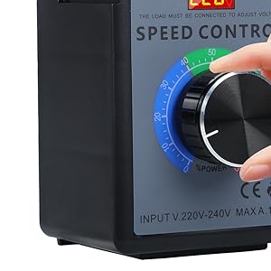 Régulateurs de vitesse du moteur
