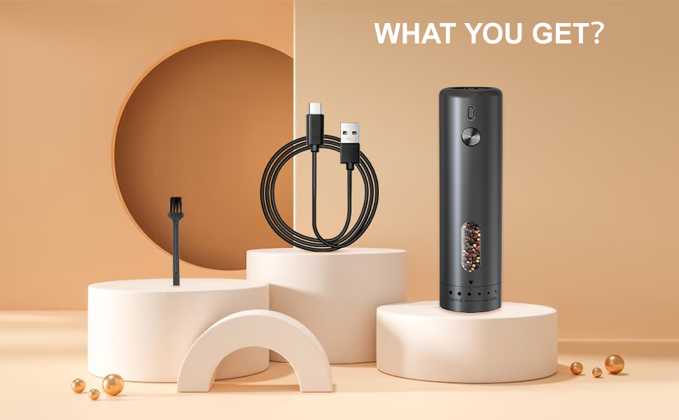 Dispositivo elettronico cilindrico nero con elemento riscaldante visibile, mostrato con un cavo di ricarica USB e una punta rimovibile su basi bianche su uno sfondo