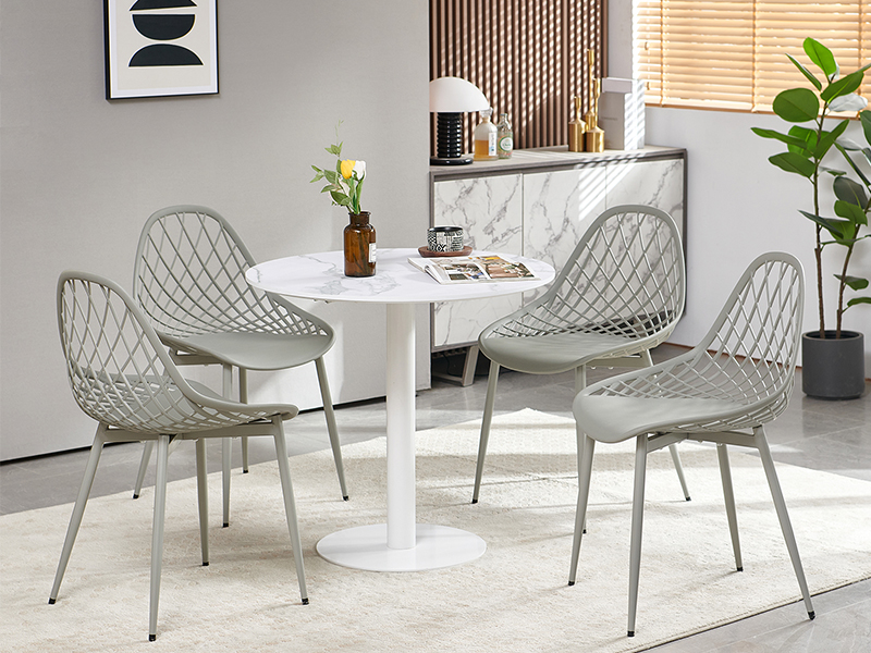Chaise de salle à manger