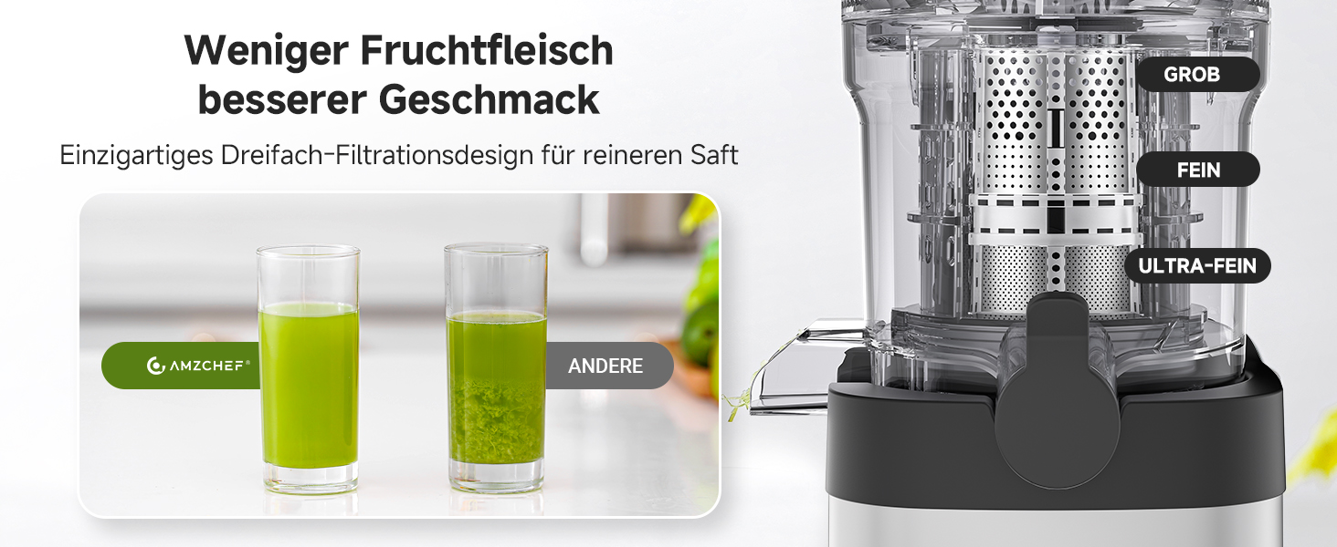 Entsaftungssystem mit zwei Gläsern grünem Saft neben einer mehrlagigen Filtrationsvorrichtung mit Netzkomponenten und klaren Markierungen