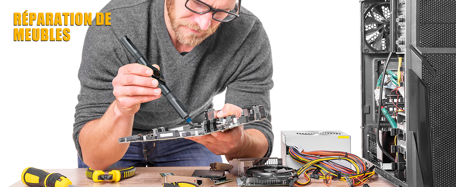 Der Text lautet 'ALLE TEILE NEU LACKIEREN'. Nahaufnahme von Händen, die mit Werkzeugen und auf der Oberfläche ausgelegten, zerlegten elektronischen Bauteilen arbeiten.