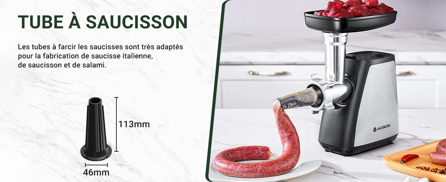 avec accessoire de farce à saucisses illustré en train de transformer de la viande rouge. Comprend des spécifications dimensionnelles de 46 mm et 13 mm pour la fixation du tube