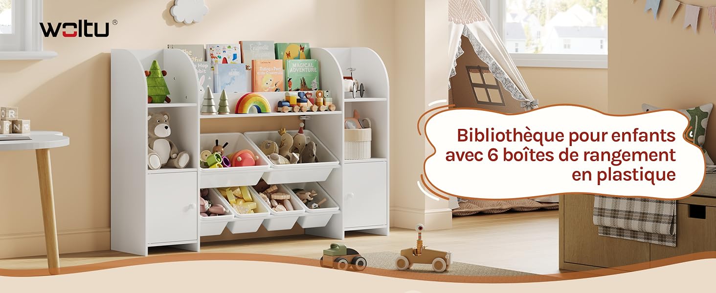 Le texte indique « WOKU » et « Bibliothèque pour enfants avec 6 bandes de rangement pédagogique ». Étagère pour enfants en bois blanc avec plusieurs compartiments, étagères présentant des livres et des jouets, accents en bois naturel.
