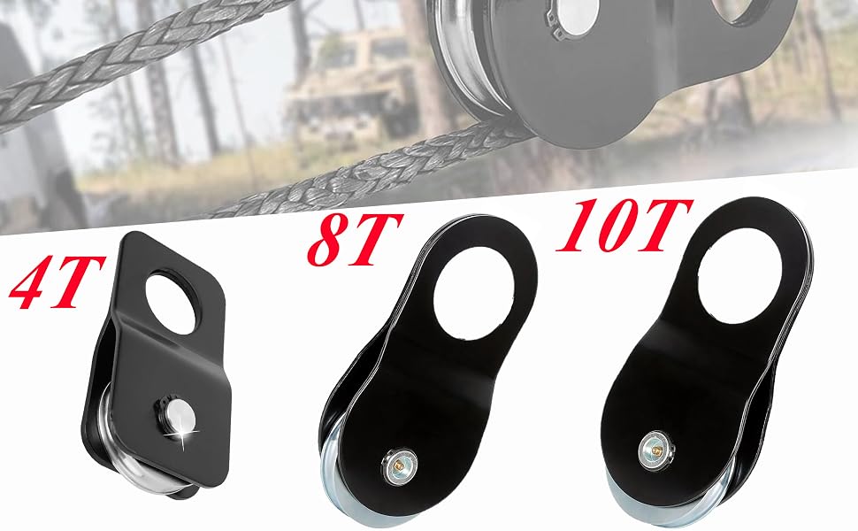 Trois poulies grimpantes noires de différentes tailles étiquetées 4T, 8T et 10T. Chacun a une forme circulaire avec un trou pour le passage de la corde et varie en épaisseur.