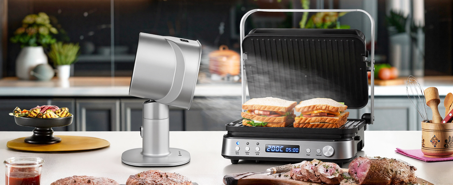 Cuisine commerciale ou restaurant avec plusieurs plaques chauffantes électriques ou surfaces de cuisson à dessus plat, montrant divers aliments en cours de préparation.
