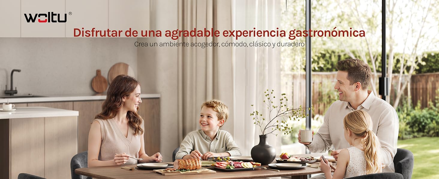 El texto dice «WELTI-» y «Disfrutar de una experiencia personalizada y experiencial». Tres personas sentadas a la mesa de comedor en un interior moderno y luminoso con iluminación natural desde las ventanas.