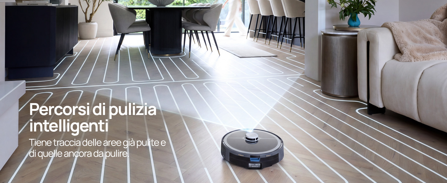 Il testo recita «Percorsi di pulizia intelligenti». Cucina moderna con pavimento a righe scure e aspirapolvere robotico rotondo nei toni del bianco e del grigio.