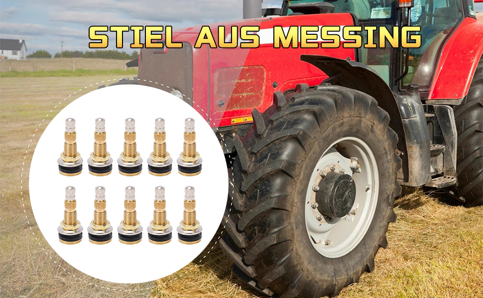 Ensemble de tiges de valve de pneu en laiton disposées de manière circulaire. Grand tracteur rouge avec un pneu arrière proéminent visible en arrière-plan. Texte « STIEL AUS MESSING »