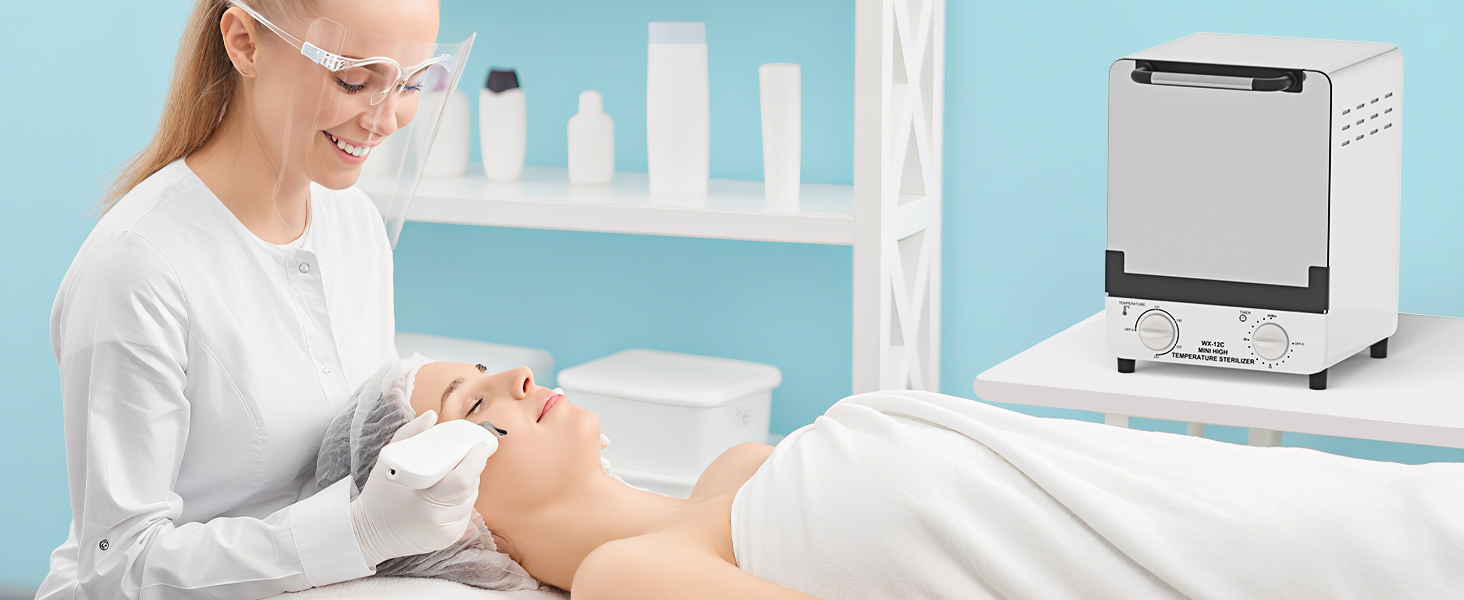 Cadre médical ou de soins de santé présentant des scènes d'examen dans des environnements cliniques lumineux. Comprend des équipements médicaux et des procédures d'examen.