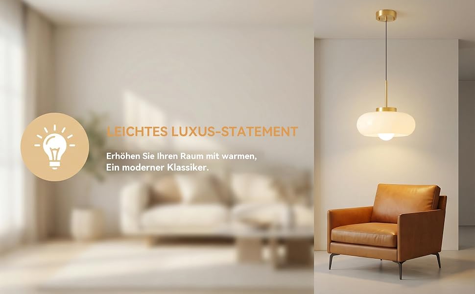 Der Text lautet „ECHTES LUXUS STATEMENT“. Innenarchitekturfoto, das ein modernes Wohnzimmer mit hellbraunem Ledersessel und Pendelleuchten an neutralen Wänden zeigt.