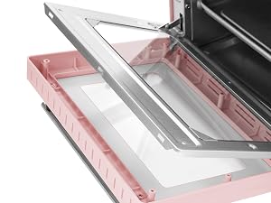 la padella di plastica rosa è un ottimo modo per conservare i piatti.