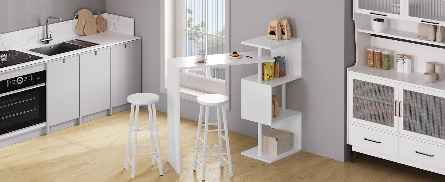 Moderno organizer da cucina angolare bianco con ripiani multipli, mostrato in uso con contenitori e sgabelli da bar
