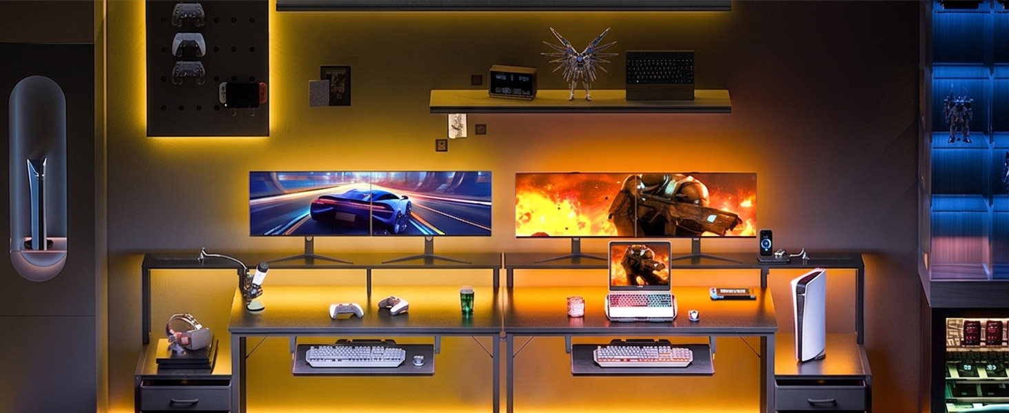 Installation de divertissement à domicile avec étagère affichant des appareils électroniques, y compris un tourne-disque, une plaque tournante, des haut-parleurs et une console de jeu avec un éclairage d'accentuation jaune et bleu d'ambiance chaud dans tout l'espace.