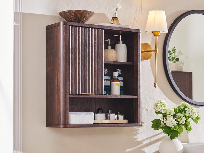Wall cabinet